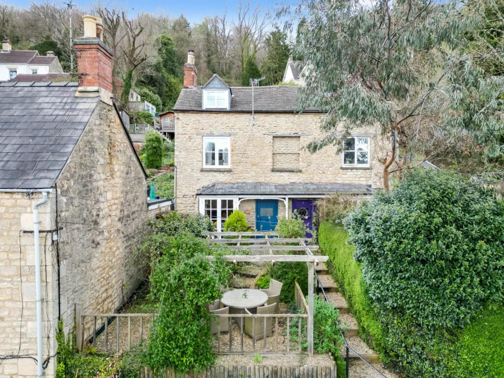 2 bedroom semidetached house for sale in Watledge, Nailsworth, Stroud