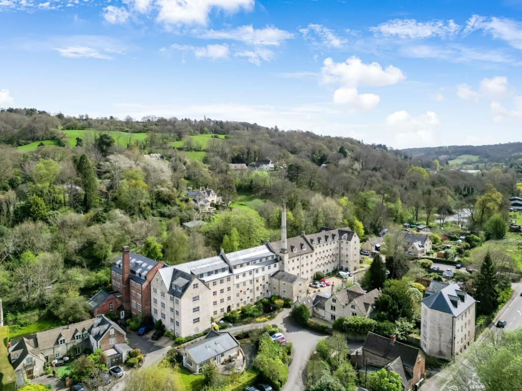 2 bedroom apartment for sale in Dunkirk Mills, Inchbrook, Stroud
