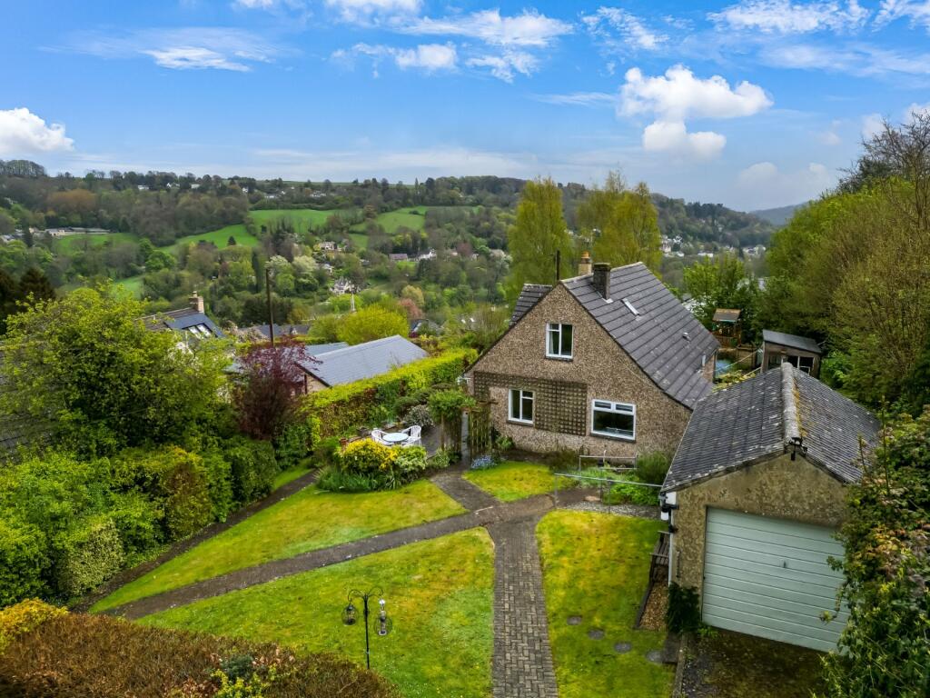 3 bedroom detached house for sale in Windsoredge Lane, Nailsworth