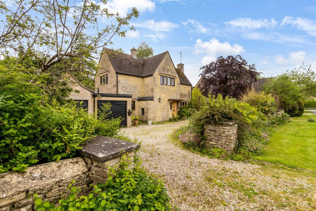 Main image of property: The Hithe, Rodborough Common, Stroud, Gloucestershire, GL5