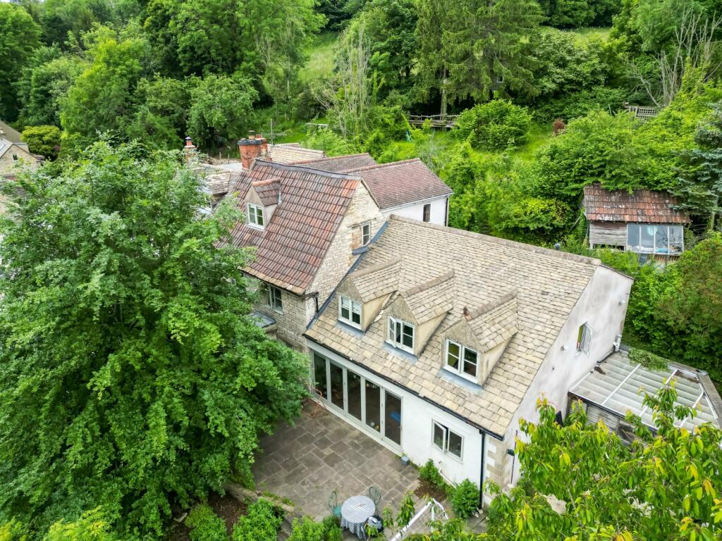 Main image of property: Whiteway Bank, Horsley, Stroud, Gloucestershire, GL6