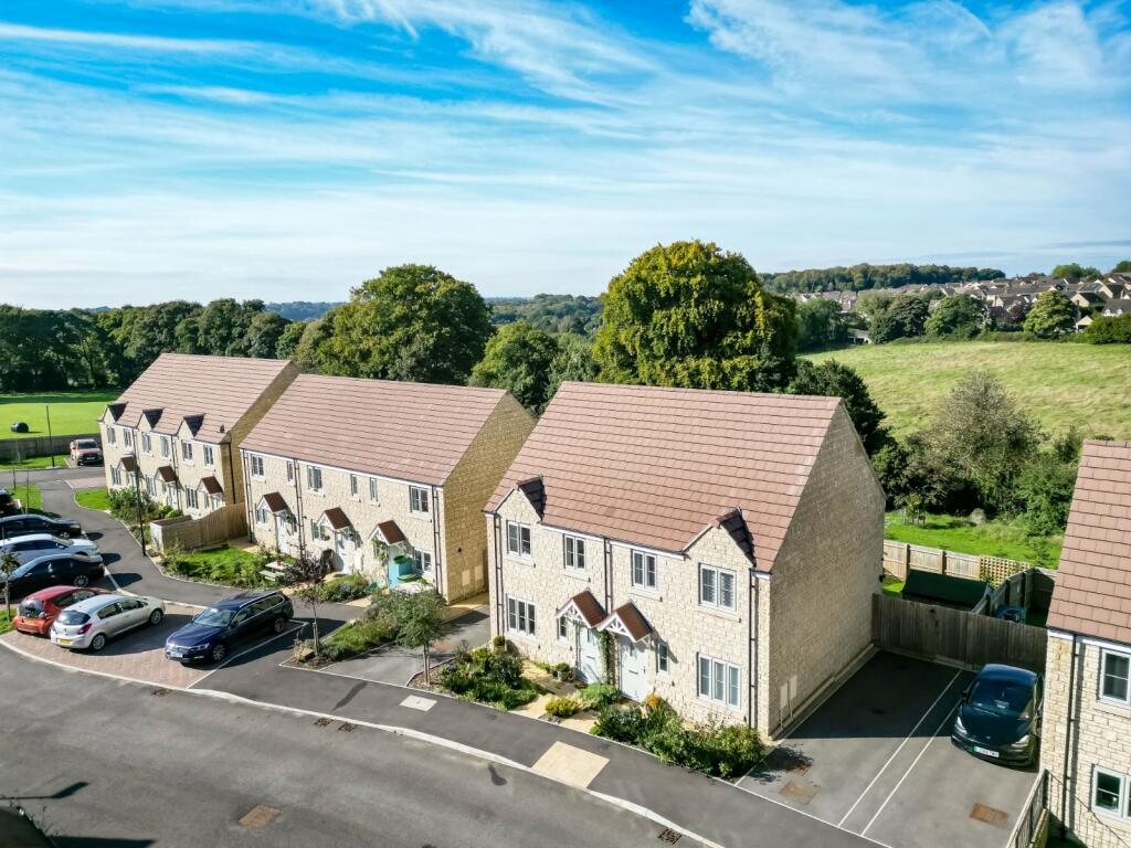 Main image of property: Sycamore Grove, Chalford Hill, Stroud, Gloucestershire, GL6