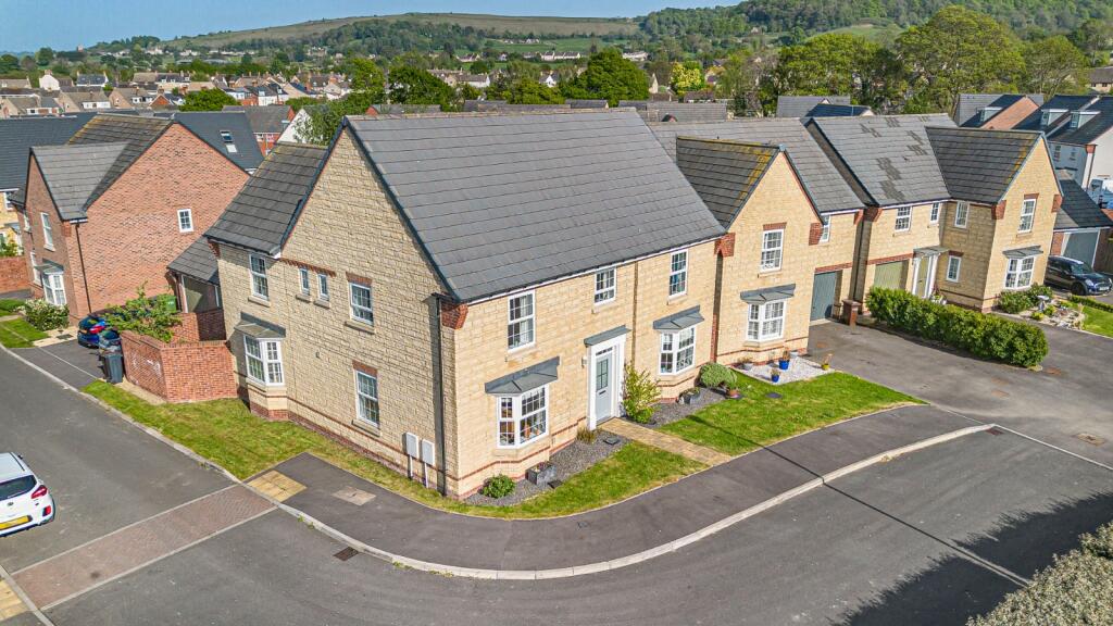 Main image of property: Stafford Close, Kings Stanley, Stonehouse, Gloucestershire, GL10