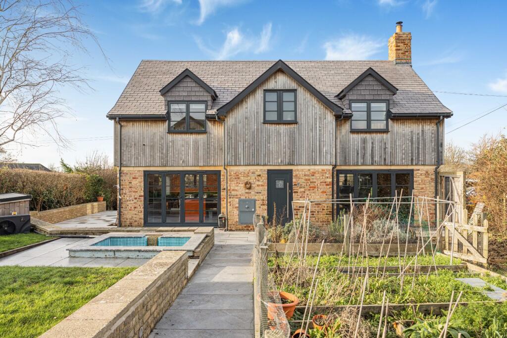 Main image of property: Horsemarling Lane, Standish, Stonehouse, Gloucestershire, GL10