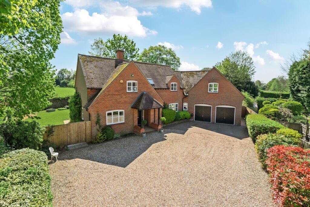 Main image of property: Abbotts Hill Little Ann SP11