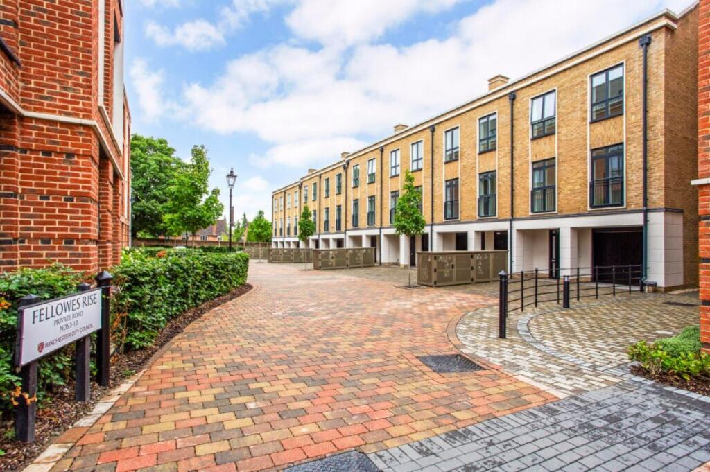 Main image of property: Fellowes Rise Winchester SO22