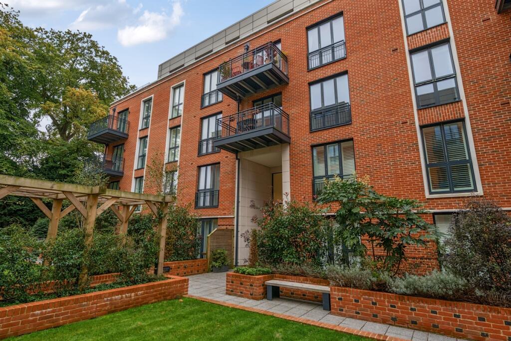 Main image of property: Fellowes Rise Winchester SO22