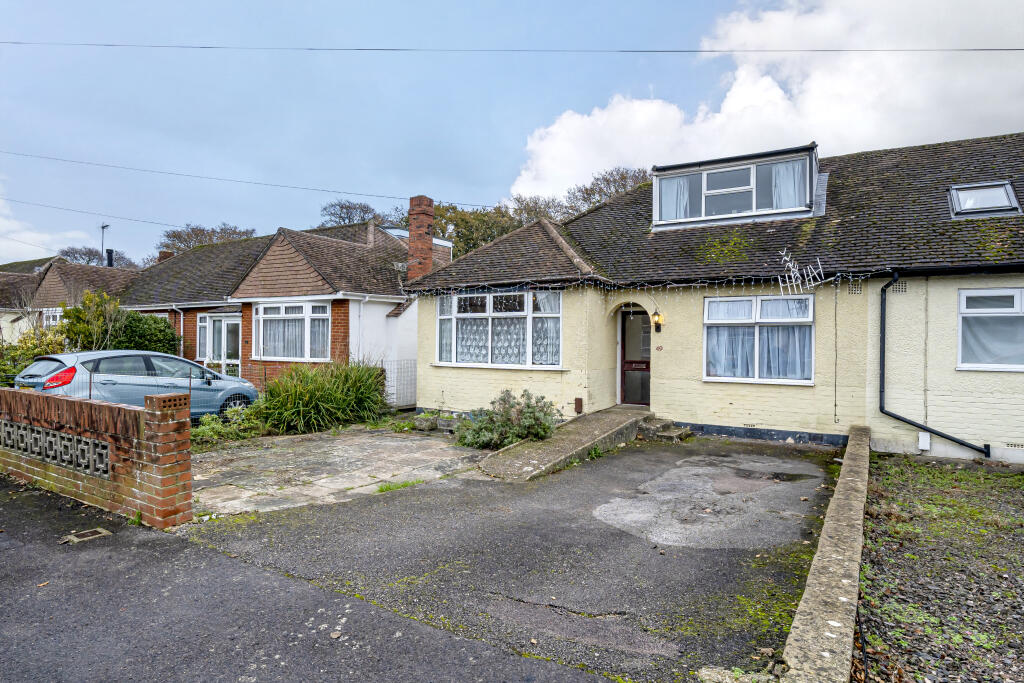3 bedroom bungalow for sale in Eastfield Avenue, Fareham, PO14