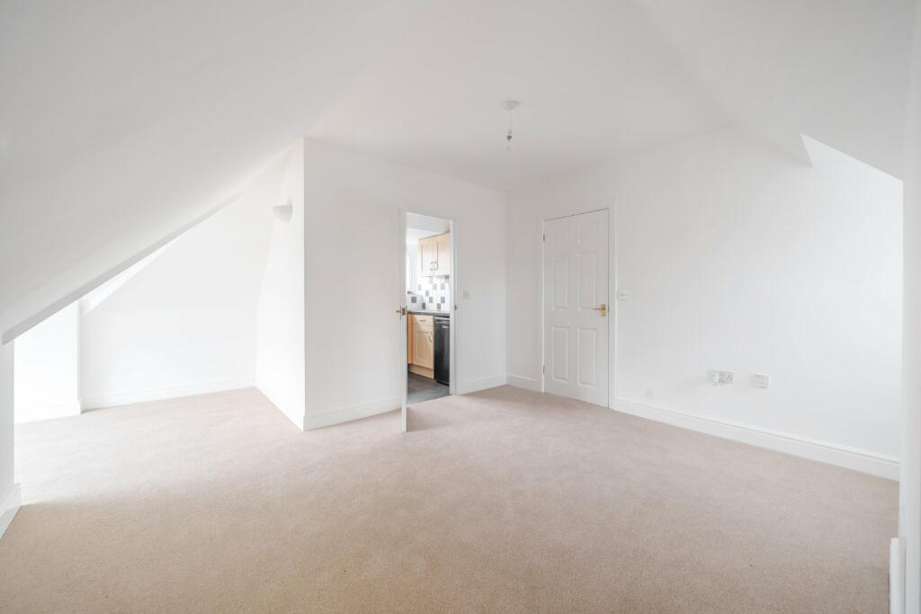 Main image of property: Park Approach, Knowle, Fareham, Hampshire, PO17