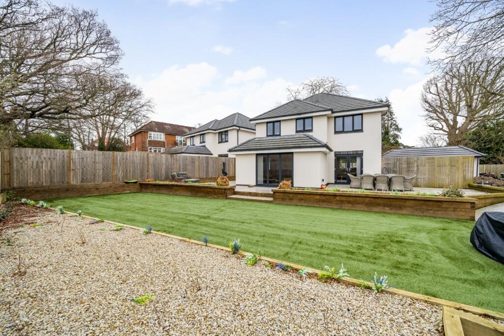 Main image of property: The Avenue, Fareham, Hampshire, PO14