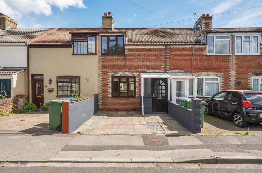 Main image of property: Derlyn Road, Fareham, Hampshire, PO16