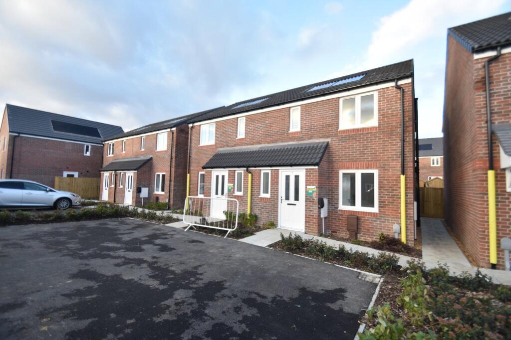 Main image of property: Oakcroft Lane, Stubbington, Fareham, Hampshire, PO14