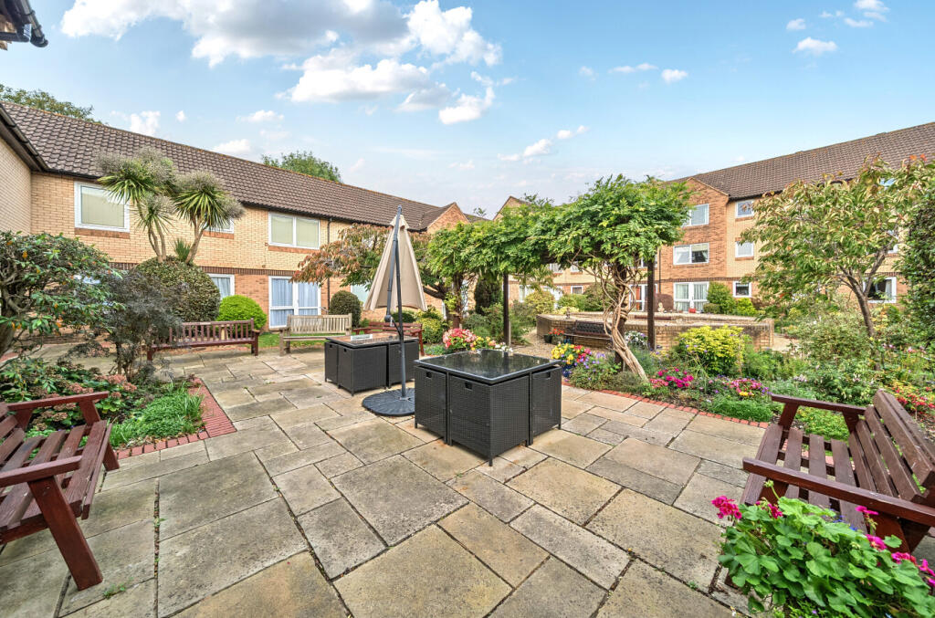 Main image of property: Western Road, Fareham, Hampshire, PO16