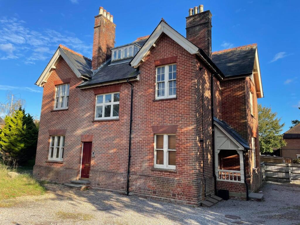 Main image of property: Park Approach, Knowle, Fareham, Hampshire, PO17