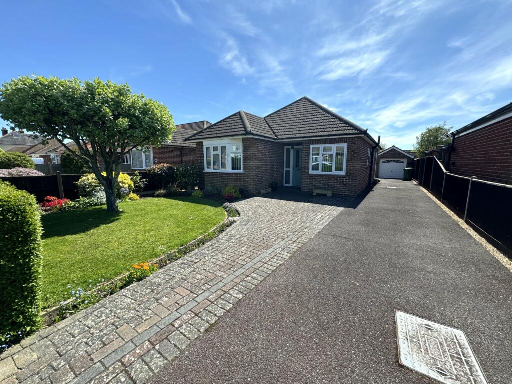 3 bedroom bungalow for sale in Home Rule Road, Locks Heath, Southampton