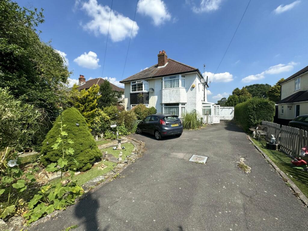 2 bedroom semidetached house for sale in Church Road, Locks Heath