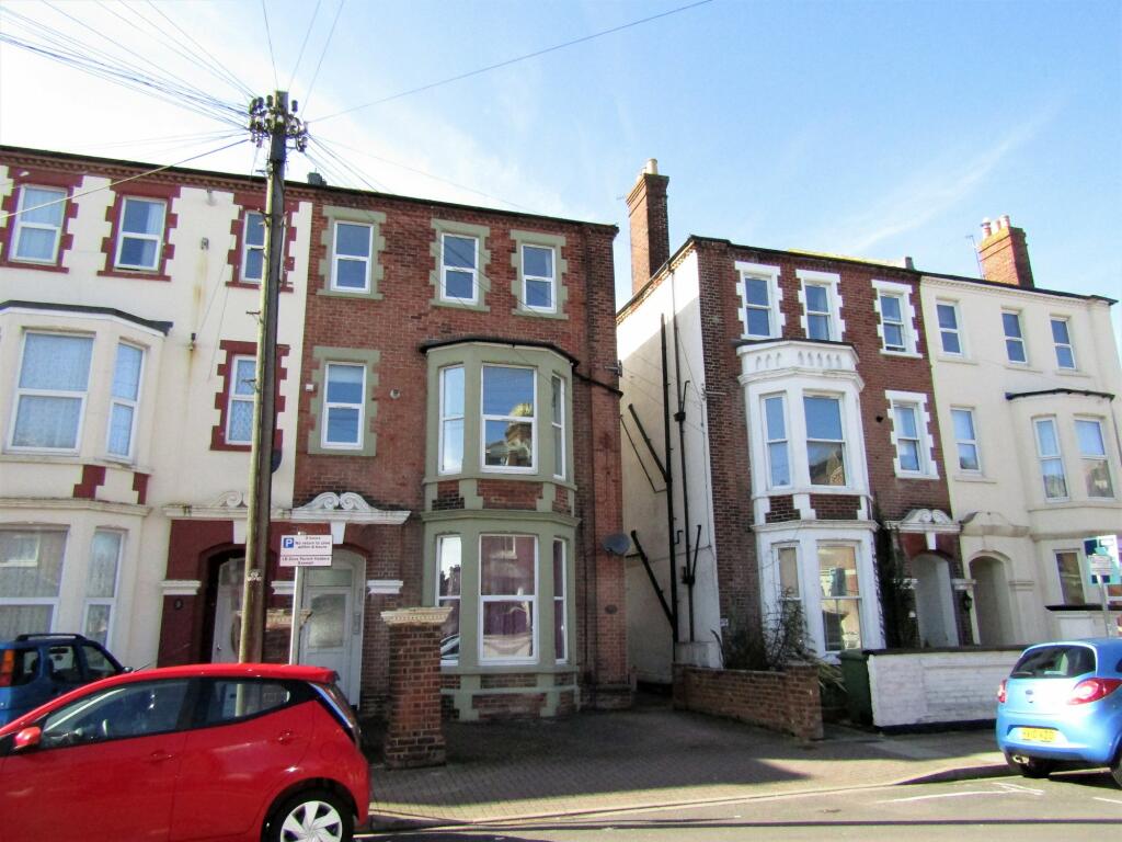 2 bedroom flat for rent in St Andrews Road, Southsea, Hampshire, PO5