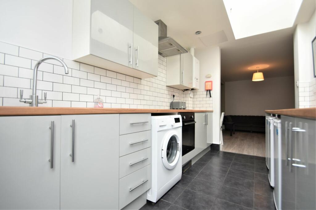 1 bedroom terraced house for rent in Liss Road, Southsea, Hampshire, PO4