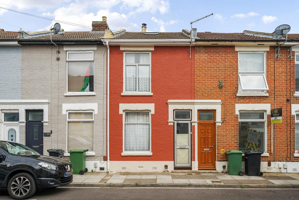 2 bedroom terraced house for sale in Esslemont Road, Southsea, PO4