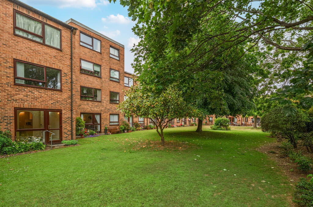 Main image of property: Grove Road North, Southsea, Hampshire, PO5