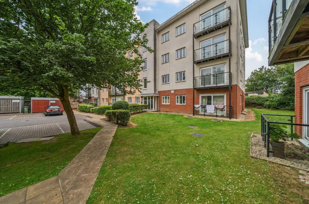 Main image of property: Gisors Road, Southsea, PO4