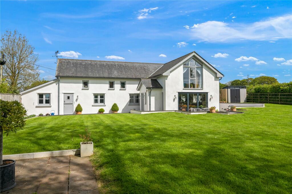 3 bedroom house for sale in Black Dog, Crediton, Devon, EX17