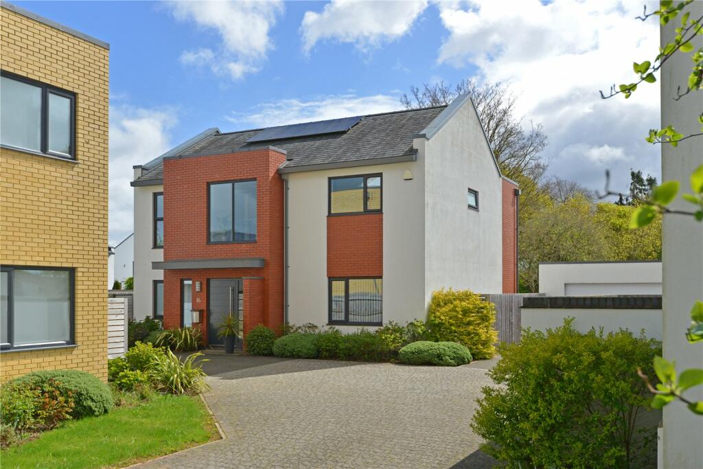 4 bedroom detached house for sale in The Chase, Topsham, Exeter, Devon, EX3