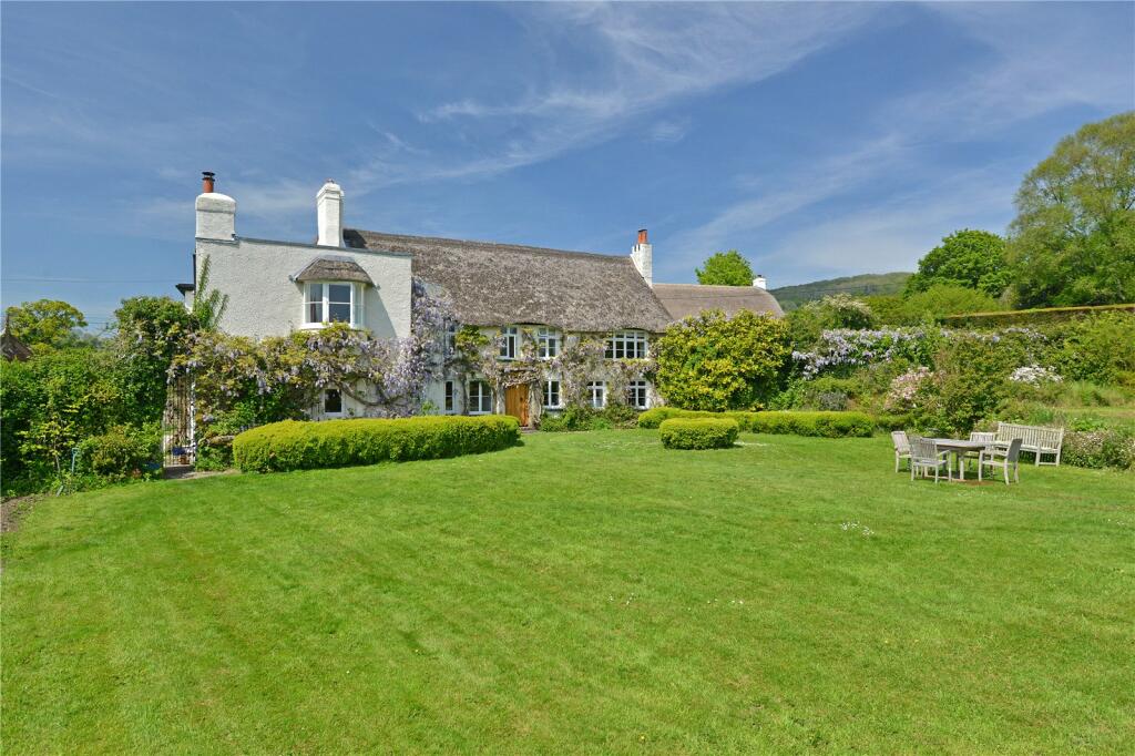 6 bedroom detached house for sale in Ashwell Lane, Bovey Tracey, Devon