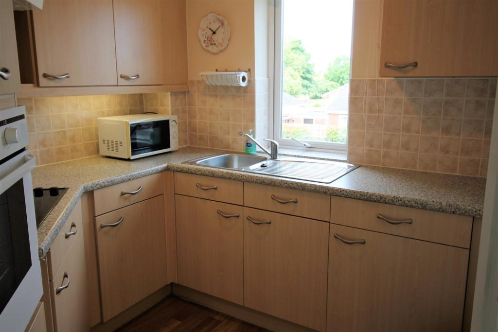 1 bedroom retirement property for sale in Long Street, Thirsk, YO7