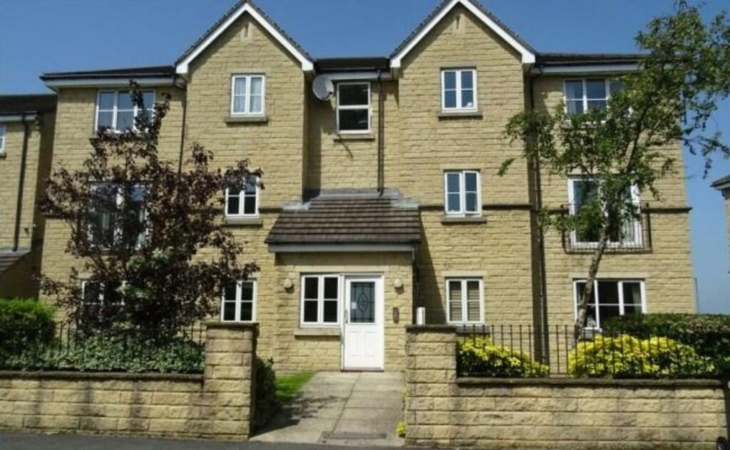 2 bedroom ground floor flat for sale in Yateholm Drive, Westwood Park, BD6