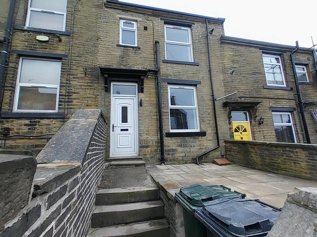 1 bedroom terraced house for sale in High Street, Thornton, BD13