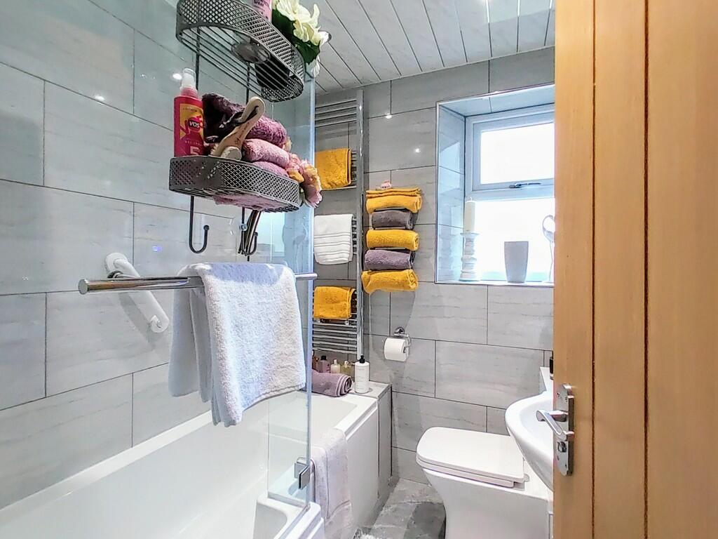 Additional property image - Bartle Lane, Great Horton