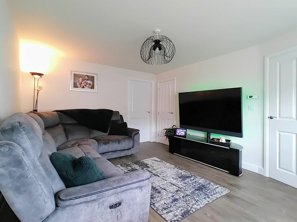Additional property image - Falls Approach, Clayton