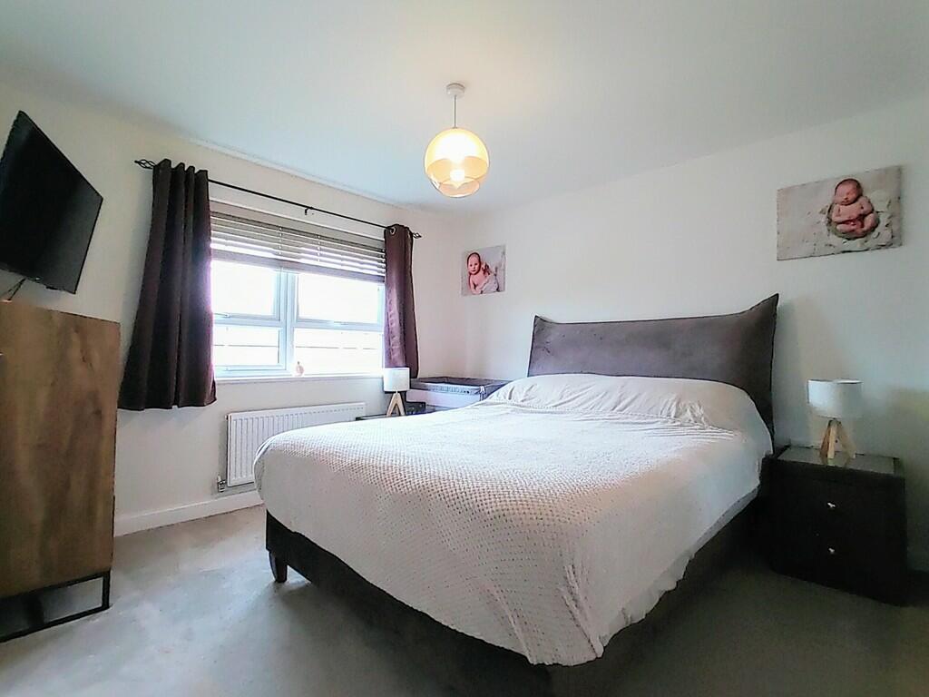 Additional property image - Falls Approach, Clayton