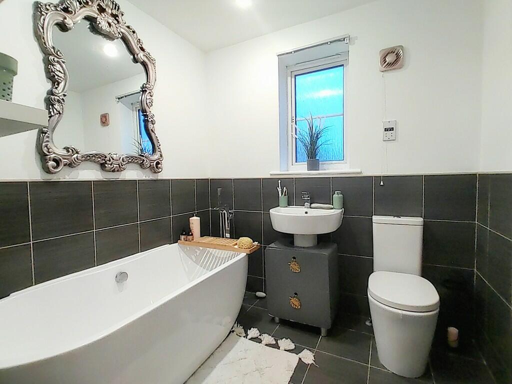 Additional property image - Fewston Avenue, Bradford