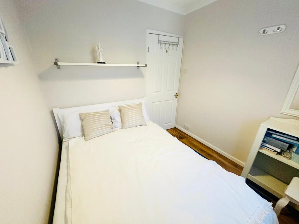 Additional property image - Woodvale Way, Bradford