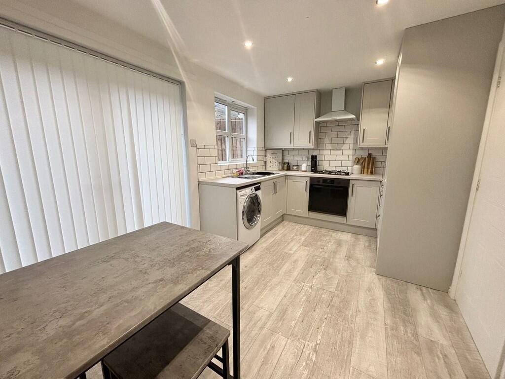 Additional property image - Station Road, Clayton, Bradford