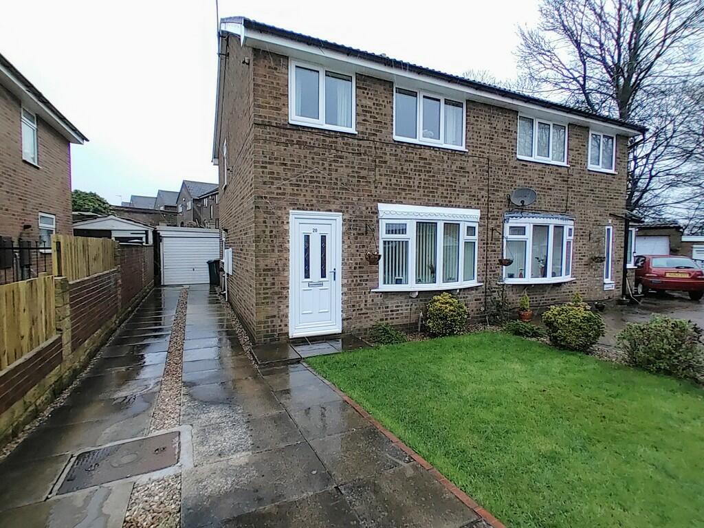 3 bedroom semidetached house for sale in Marchwood Grove, Clayton, BD14