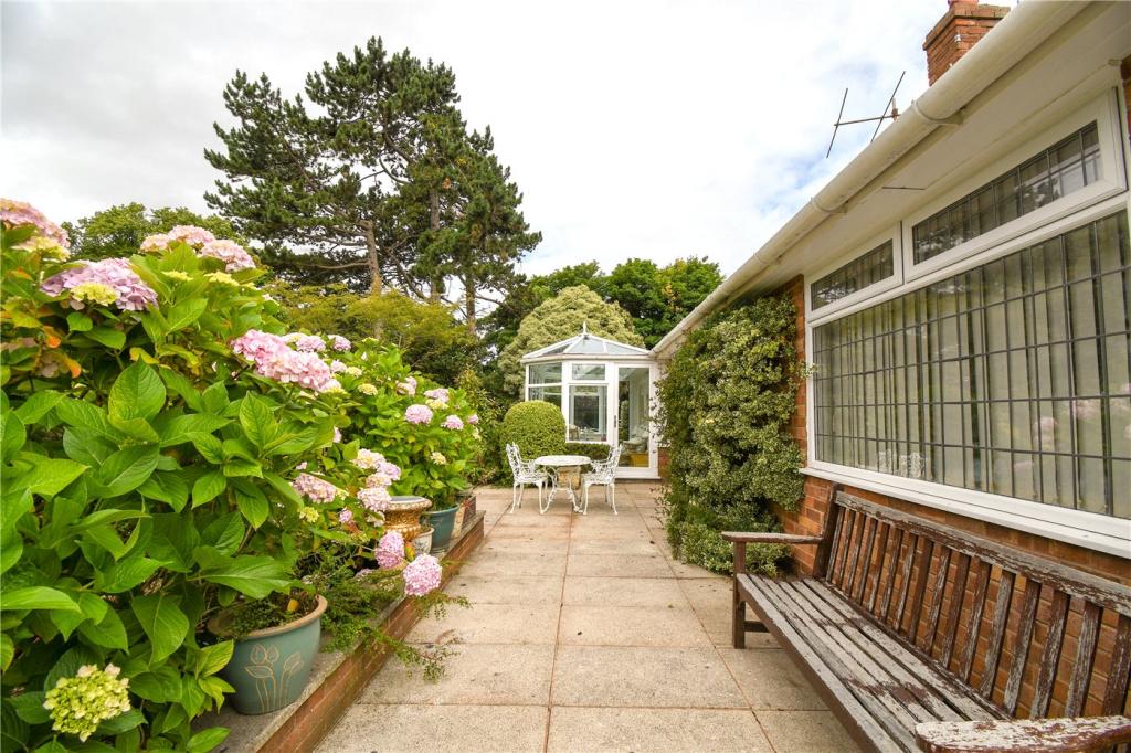2 bedroom bungalow for sale in Thurstaston Road, Heswall, Wirral, CH60