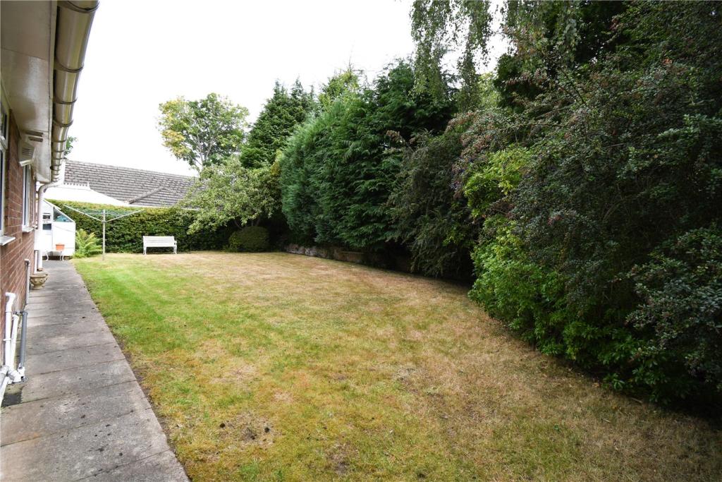 2 bedroom bungalow for sale in Thurstaston Road, Heswall, Wirral, CH60