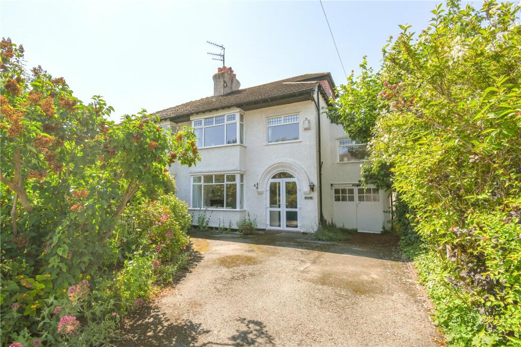 4 bedroom semidetached house for sale in Dee Park Road, Gayton, Wirral