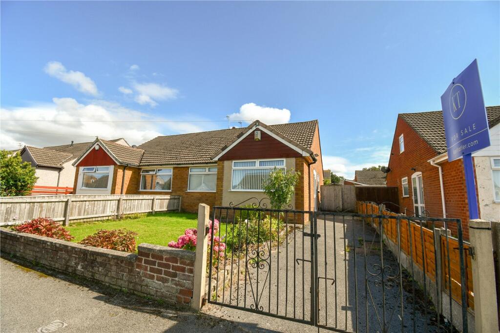 2 bedroom bungalow for sale in Columbus Drive, Pensby, Wirral, CH61