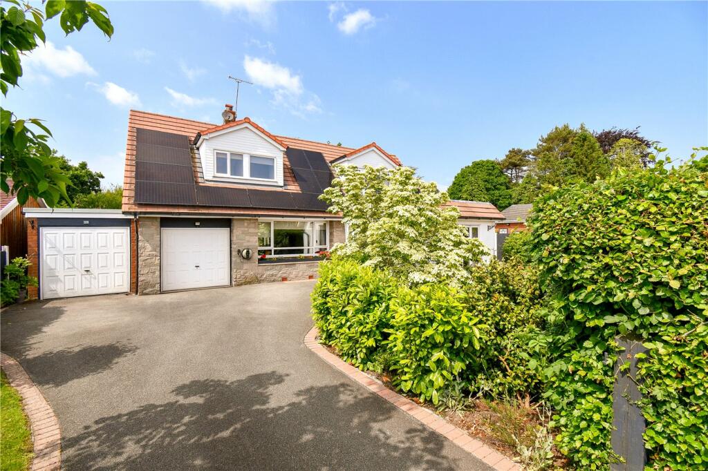 3 bedroom detached house for sale in Thornton Crescent, Gayton, Wirral