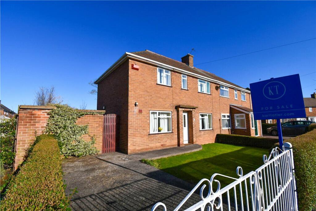 3 bedroom semidetached house for sale in Ridgemere Road, Pensby, Wirral, CH61