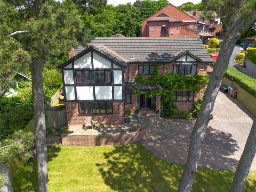 4 bedroom detached house for sale in Pipers Lane, Heswall, Wirral, CH60