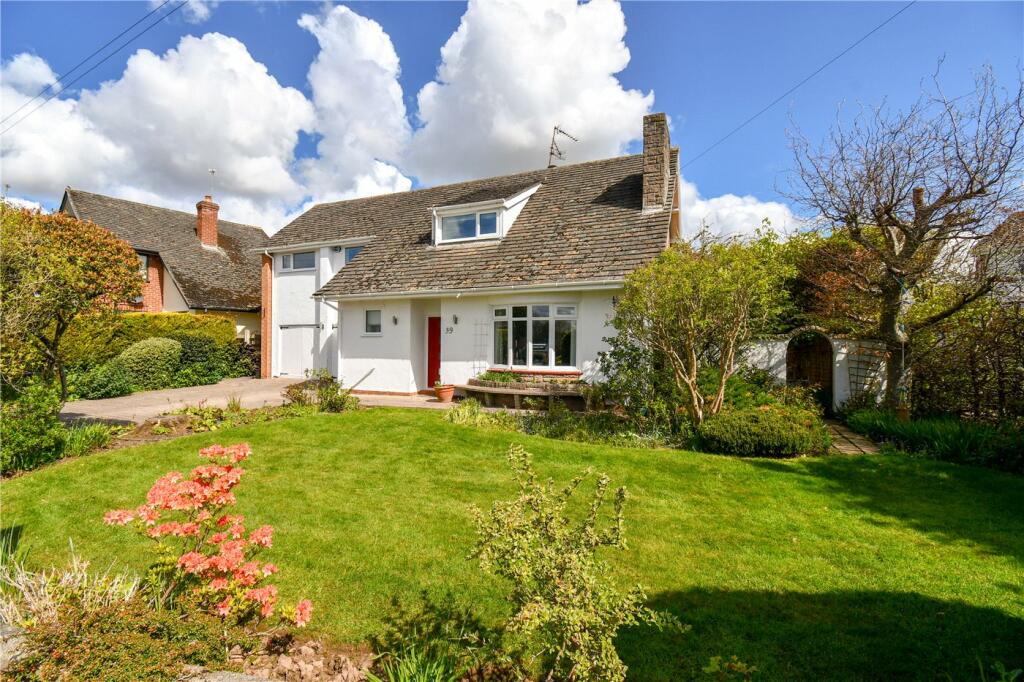 4 bedroom detached house for sale in Dee Park Road, Gayton, Wirral, CH60