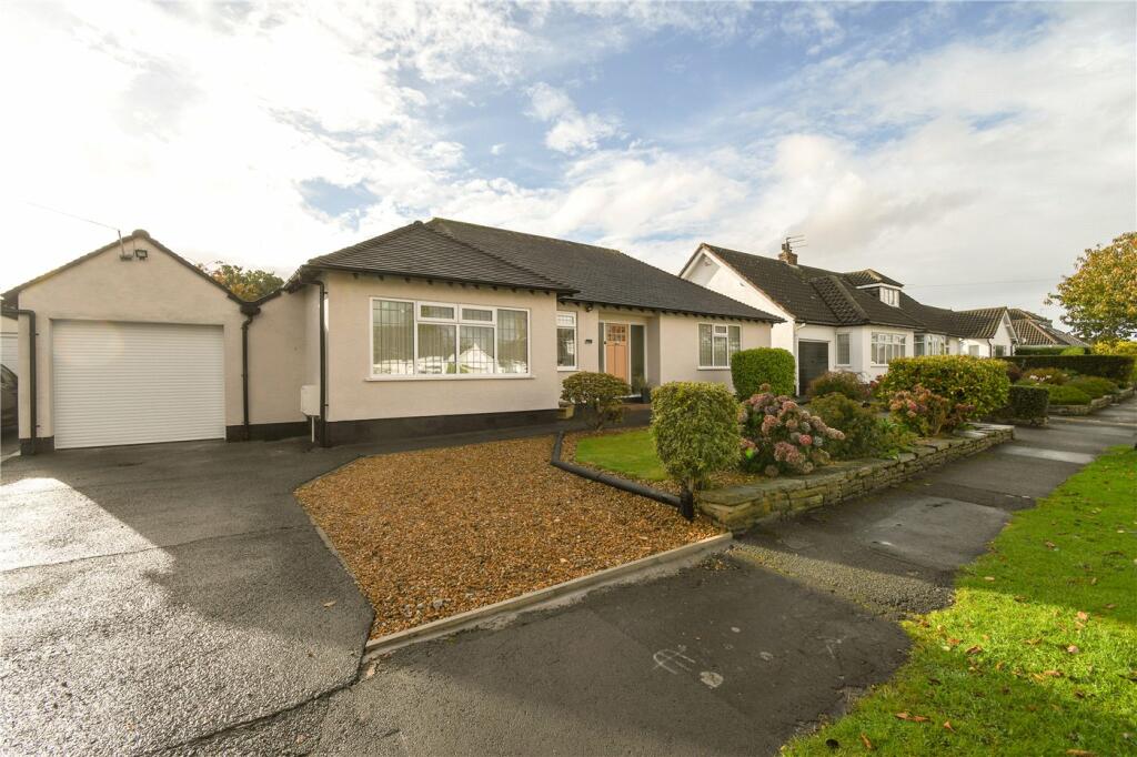 2 bedroom bungalow for sale in Mill Lane, Heswall, Wirral, CH60