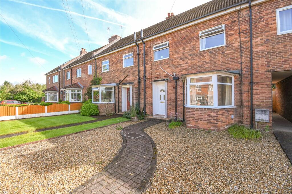 3 bedroom terraced house for sale in Mill Green, Willaston, Neston, CH64