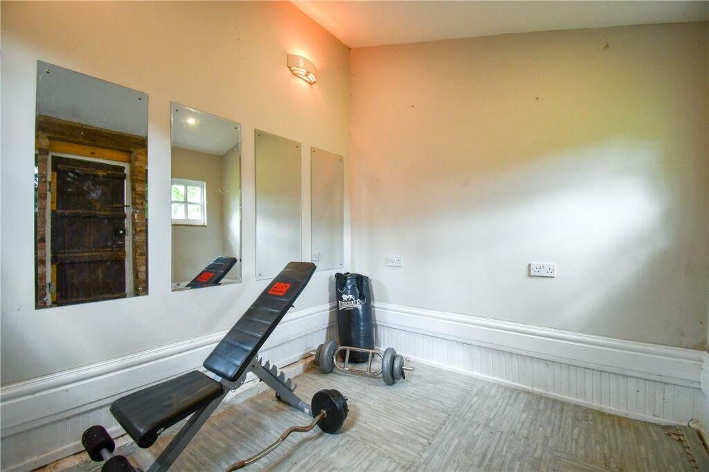 Additional property image - The Village, Burton, Neston
