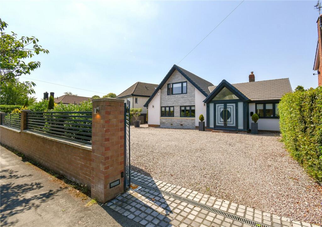 5 bedroom detached house for sale in Telegraph Road, Heswall, Wirral, CH60